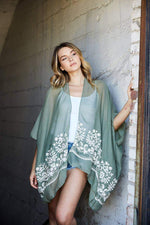 Load image into Gallery viewer, Floral Embroidered Stitch Kimono

